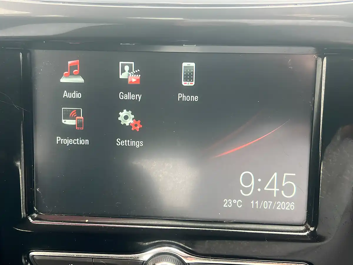 Used 2016 Renault Clio Dynamique Nav - Interior and Exterior details 6