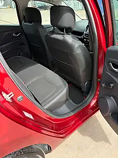 Used 2016 Renault Clio Dynamique Nav Red - Interior and Exterior details 11