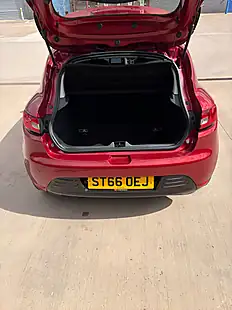 Used 2016 Renault Clio Dynamique Nav Red - Interior and Exterior details 9