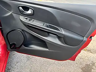 Used 2016 Renault Clio Dynamique Nav Red - Interior and Exterior details 15