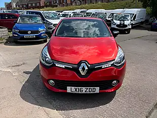 Used 2016 Renault Clio Dynamique Nav Red - Interior and Exterior details 2