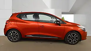 Used 2016 Renault Clio Dynamique Nav Red - Interior and Exterior details 5