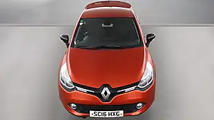 Used 2016 Renault Clio Dynamique Nav Red - Interior and Exterior details 7