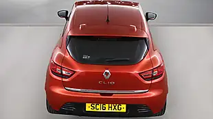 Used 2016 Renault Clio Dynamique Nav Red - Interior and Exterior details 8