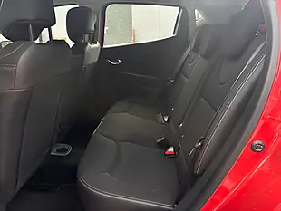 Used 2016 Renault Clio Dynamique Nav Red - Interior and Exterior details 11