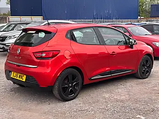 Used 2016 Renault Clio Dynamique Nav Red - Interior and Exterior details 6