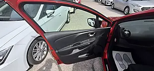 Used 2016 Renault Clio Dynamique Nav Red - Interior and Exterior details 17