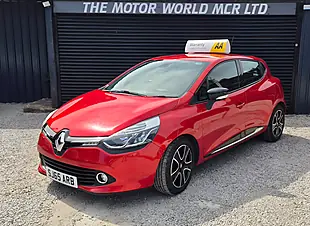Used 2016 Renault Clio Dynamique Nav Red - Interior and Exterior details 9