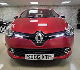 Used 2016 Renault Clio Dynamique Nav Red - Interior and Exterior details 13