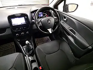 Used 2016 Renault Clio Dynamique Nav Red - Interior and Exterior details 15