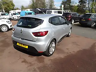 Used 2016 Renault Clio Dynamique Nav Silver - Interior and Exterior details 10