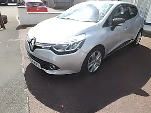 Used 2016 Renault Clio Dynamique Nav Silver - Interior and Exterior details 3
