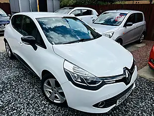 Used 2016 Renault Clio Dynamique Nav White - Interior and Exterior details 10