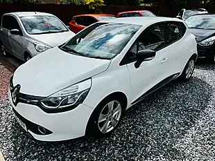 Used 2016 Renault Clio Dynamique Nav White - Interior and Exterior details 15