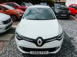Used 2016 Renault Clio Dynamique Nav White - Interior and Exterior details 3