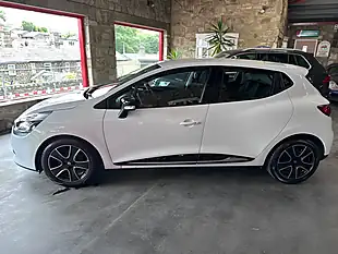 Used 2016 Renault Clio Dynamique Nav White - Interior and Exterior details 4