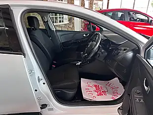 Used 2016 Renault Clio Dynamique Nav White - Interior and Exterior details 9