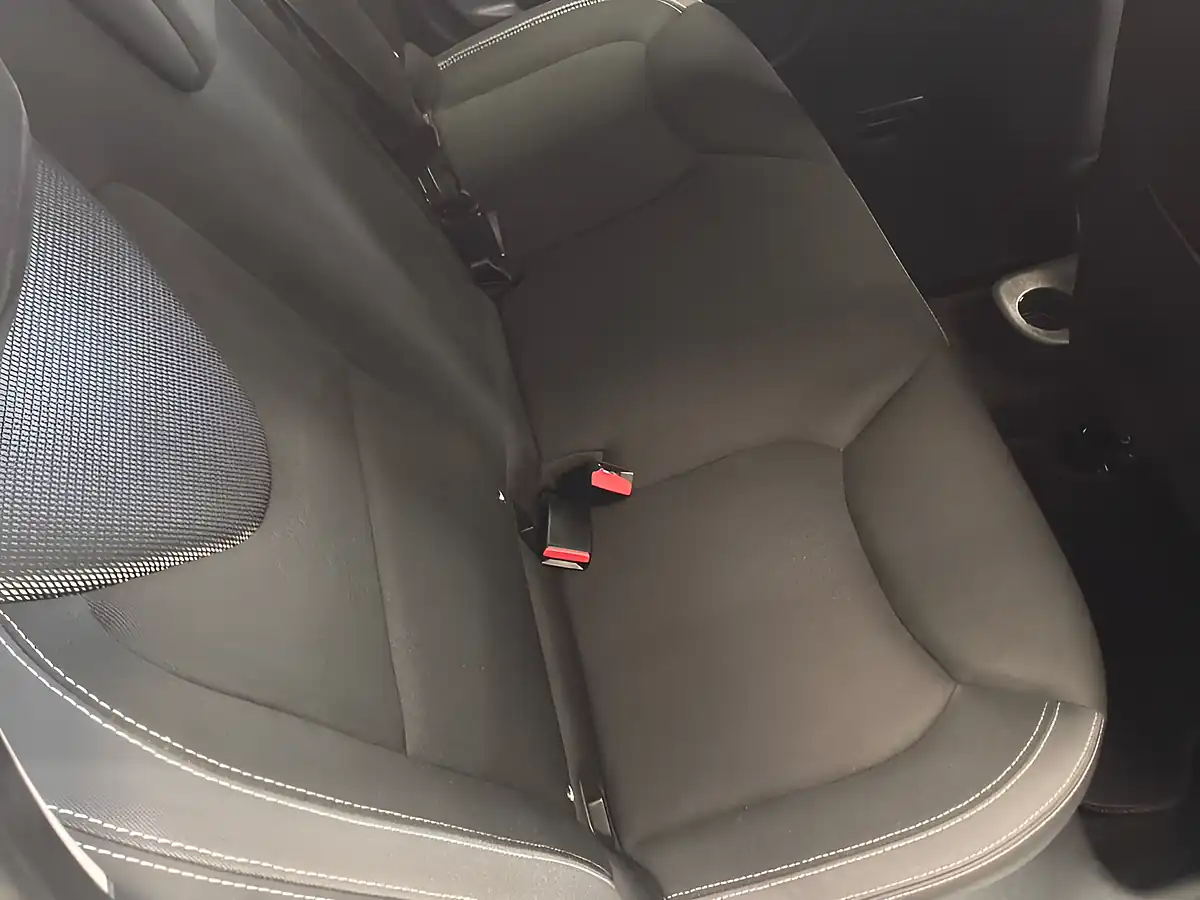 Used 2016 Renault Clio Dynamique Nav White - Interior and Exterior details 11
