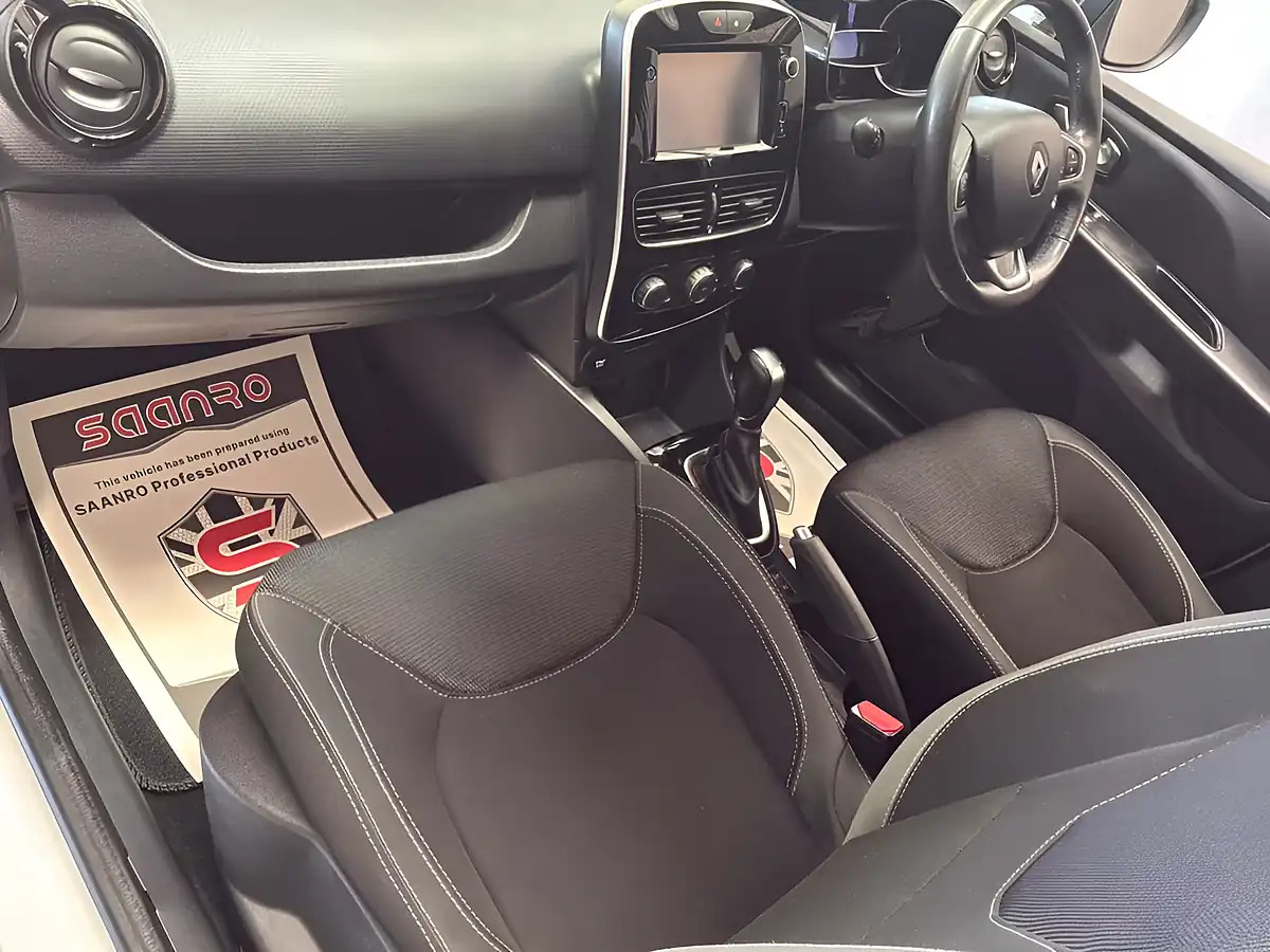 Used 2016 Renault Clio Dynamique Nav White - Interior and Exterior details 13