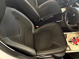 Used 2016 Renault Clio Dynamique Nav White - Interior and Exterior details 9