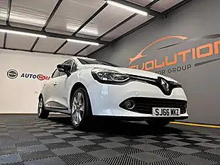 Used 2016 Renault Clio Dynamique Nav White - Interior and Exterior details 6