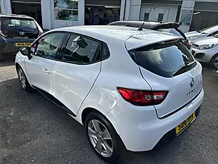Used 2016 Renault Clio Dynamique Nav White - Interior and Exterior details 5
