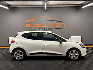 Used 2016 Renault Clio Dynamique Nav White - Interior and Exterior details 9