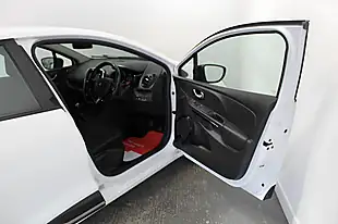 Used 2016 Renault Clio Dynamique Nav White - Interior and Exterior details 11