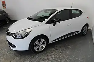 Used 2016 Renault Clio Dynamique Nav White - Interior and Exterior details 4