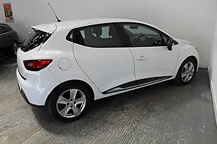 Used 2016 Renault Clio Dynamique Nav White - Interior and Exterior details 8
