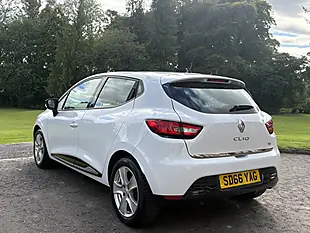 Used 2016 Renault Clio Dynamique Nav White - Interior and Exterior details 6