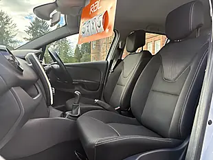 Used 2016 Renault Clio Dynamique Nav White - Interior and Exterior details 9