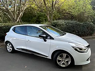 Used 2016 Renault Clio Dynamique Nav White - Interior and Exterior details 3