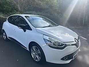 Used 2016 Renault Clio Dynamique Nav White - Interior and Exterior details 4