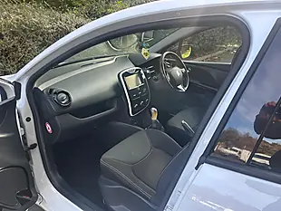 Used 2016 Renault Clio Dynamique Nav White - Interior and Exterior details 9