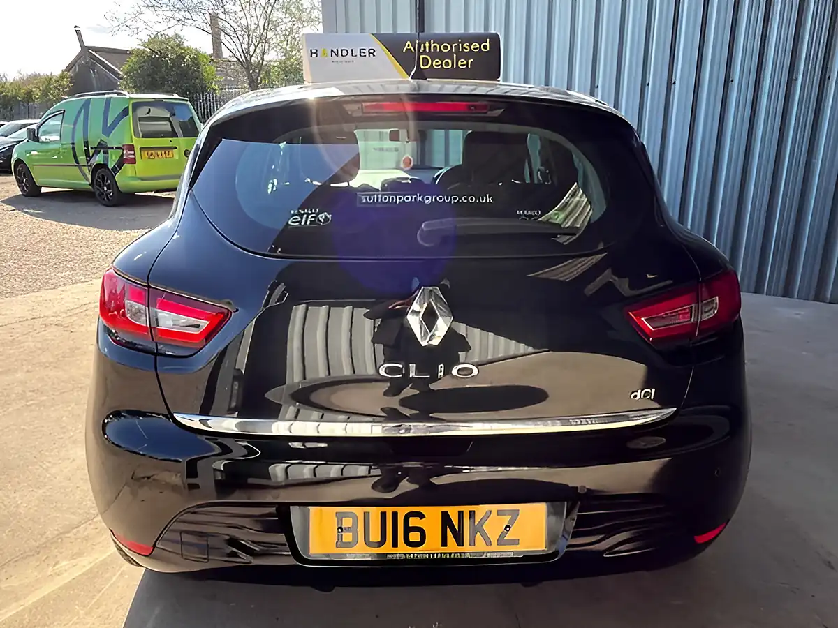 Used 2016 Renault Clio Dynamique S Nav Black - Interior and Exterior details 12