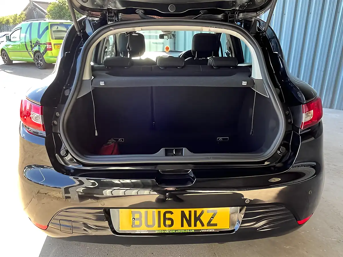Used 2016 Renault Clio Dynamique S Nav Black - Interior and Exterior details 13
