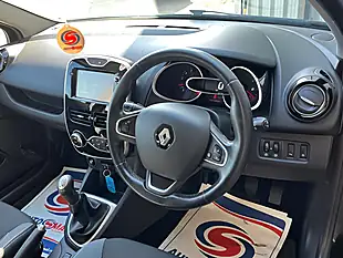 Used 2016 Renault Clio Dynamique S Nav Black - Interior and Exterior details 15