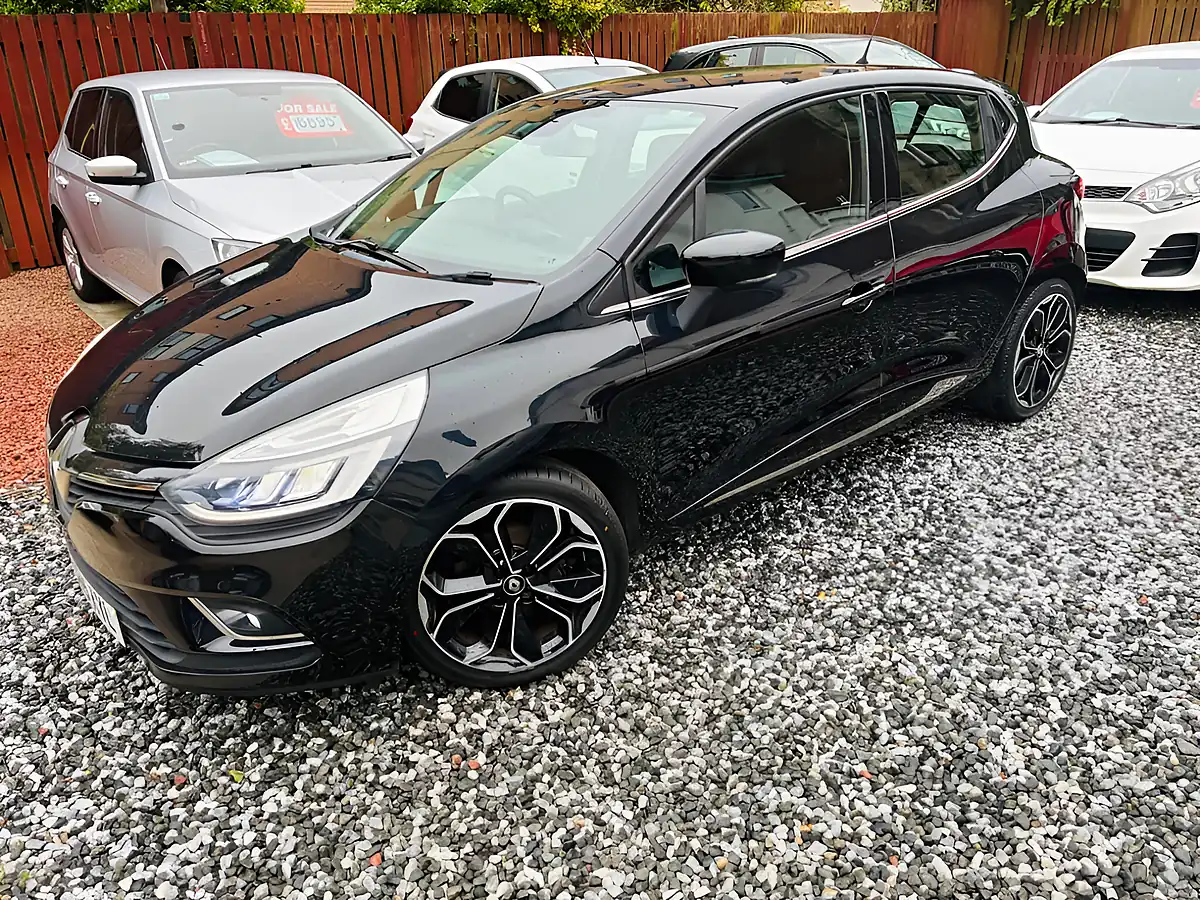 Used 2016 Renault Clio Dynamique S Nav Black - Interior and Exterior details 2