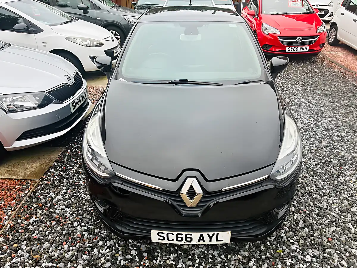 Used 2016 Renault Clio Dynamique S Nav Black - Interior and Exterior details 3