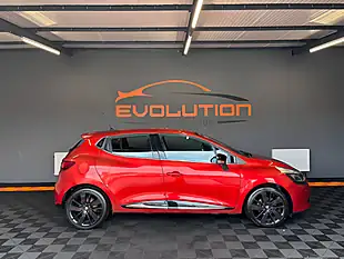 Used 2016 Renault Clio Dynamique S Nav Red - Interior and Exterior details 5