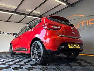 Used 2016 Renault Clio Dynamique S Nav Red - Interior and Exterior details 9