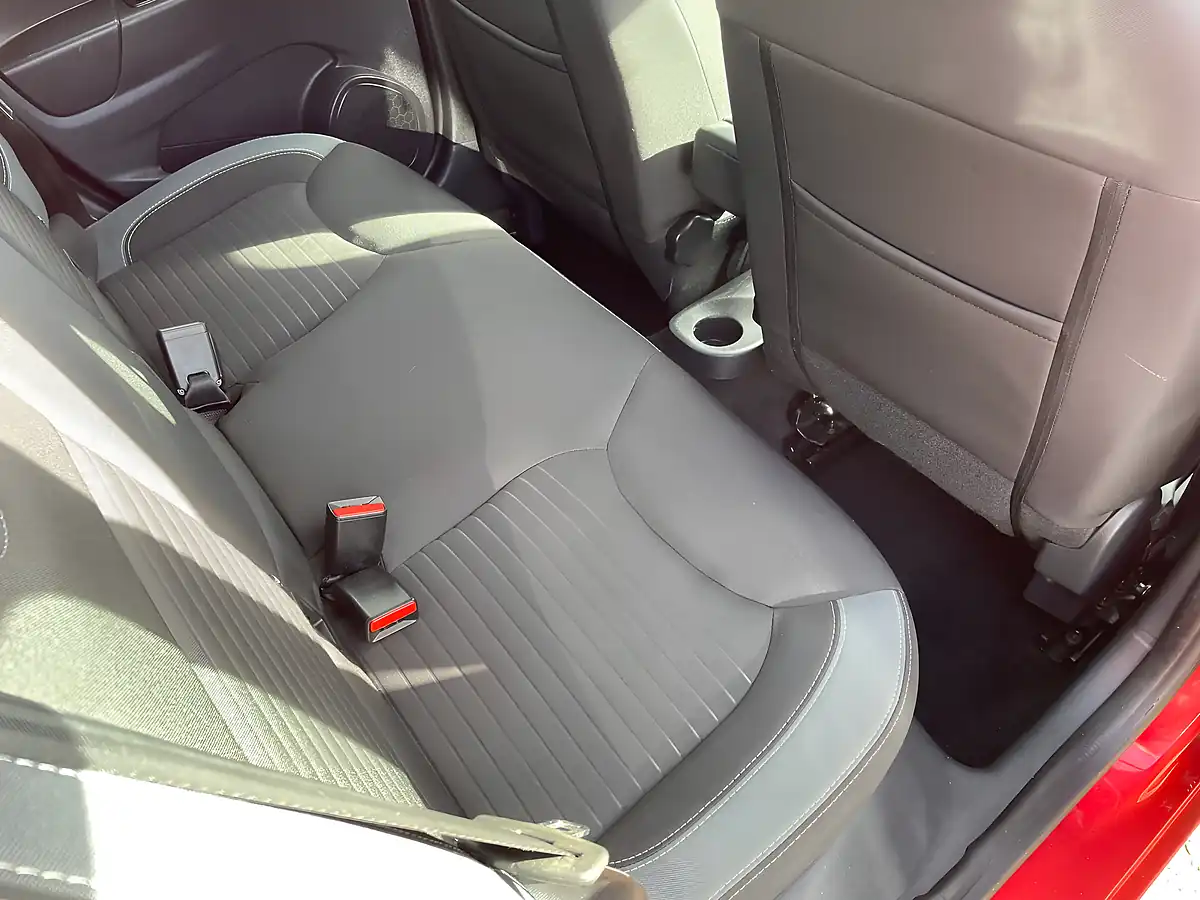 Used 2016 Renault Clio Dynamique S Nav Red - Interior and Exterior details 11