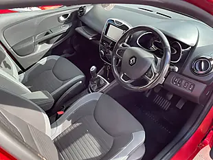 Used 2016 Renault Clio Dynamique S Nav Red - Interior and Exterior details 12