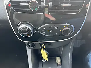 Used 2016 Renault Clio Dynamique S Nav Red - Interior and Exterior details 15