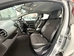 Used 2016 Renault Clio Dynamique S Nav Silver - Interior and Exterior details 14