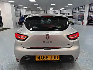 Used 2016 Renault Clio Dynamique S Nav Silver - Interior and Exterior details 9