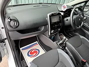 Used 2016 Renault Clio Dynamique S Nav White - Interior and Exterior details 14