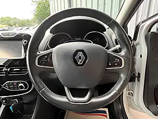 Used 2016 Renault Clio Dynamique S Nav White - Interior and Exterior details 15