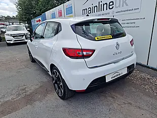 Used 2016 Renault Clio Dynamique S Nav White - Interior and Exterior details 9